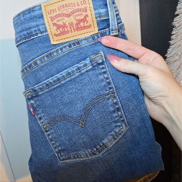 Levi's Premium 711 SKINNY WOMEN'S JEANS Size 26 - Picture 9 of 9